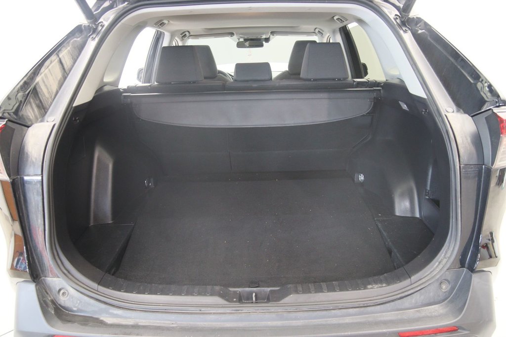 Toyota RAV4 XLE 2019 à Chicoutimi, Québec - 15 - w1024h768px
