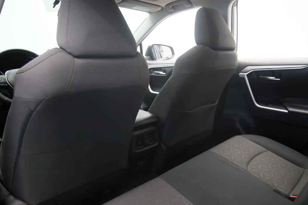 2019 Toyota RAV4 in Baie-Comeau, Quebec - 10 - w1024h768px