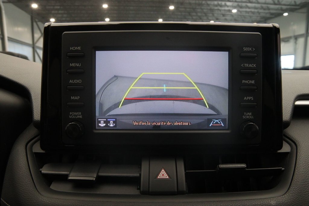 2020 Toyota RAV4 in Sept-Îles, Quebec - 13 - w1024h768px