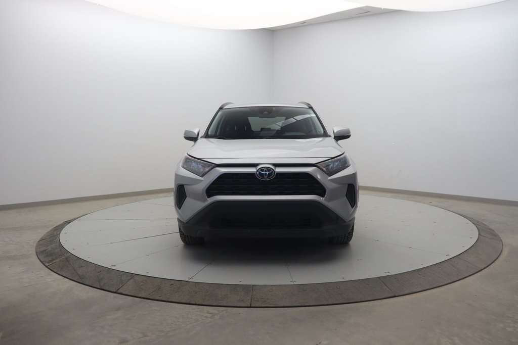 2020 Toyota RAV4 in Sept-Îles, Quebec - 2 - w1024h768px