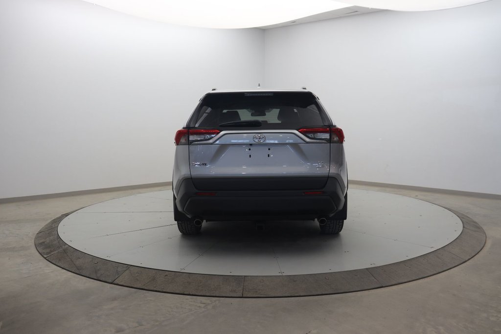 2020 Toyota RAV4 in Sept-Îles, Quebec - 5 - w1024h768px