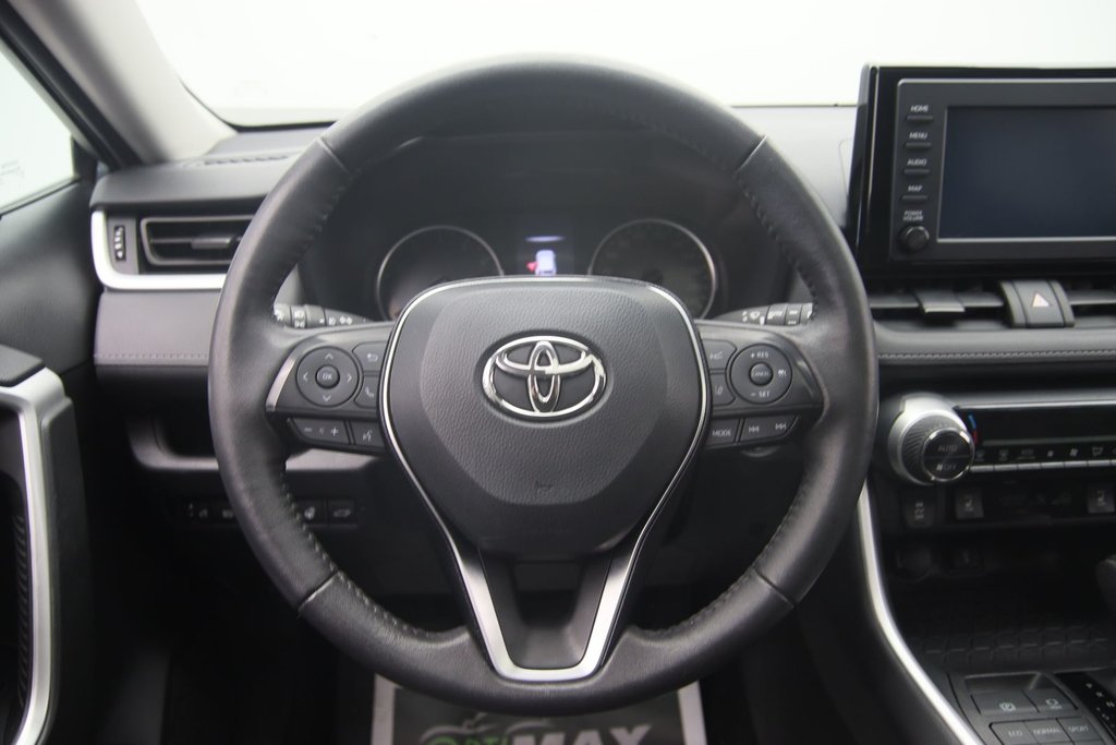 Toyota RAV4  2021 à Jonquière, Québec - 11 - w1024h768px