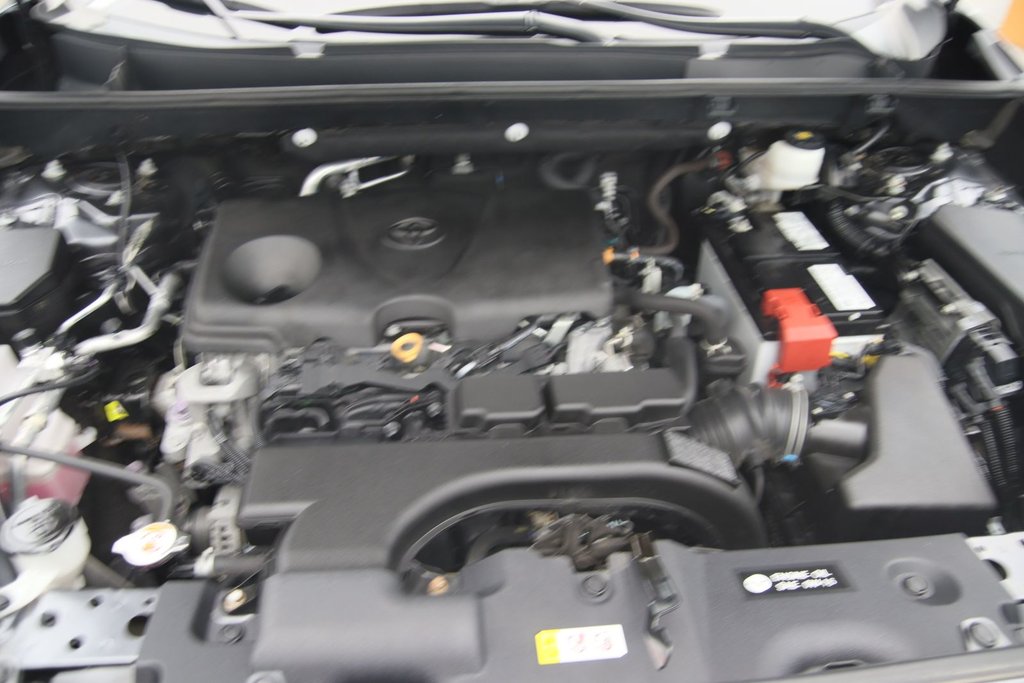 Toyota RAV4  2021 à Jonquière, Québec - 16 - w1024h768px