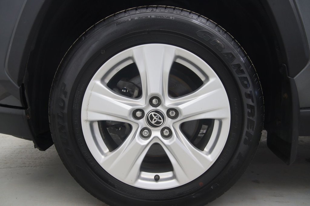 Toyota RAV4  2021 à Jonquière, Québec - 18 - w1024h768px