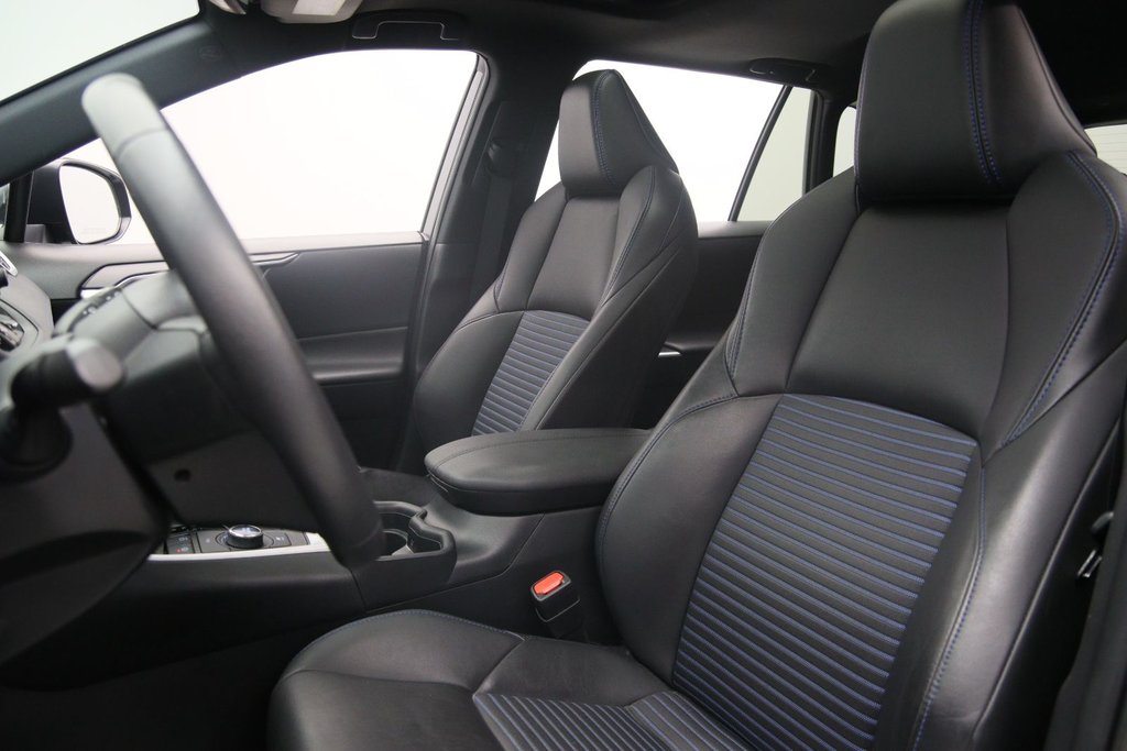 Toyota RAV4  2021 à Jonquière, Québec - 6 - w1024h768px