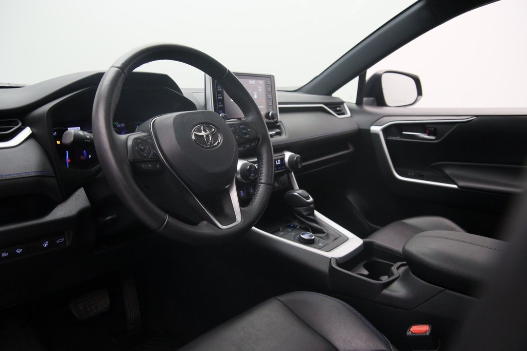 Toyota RAV4  2021 à Jonquière, Québec - 7 - w1024h768px