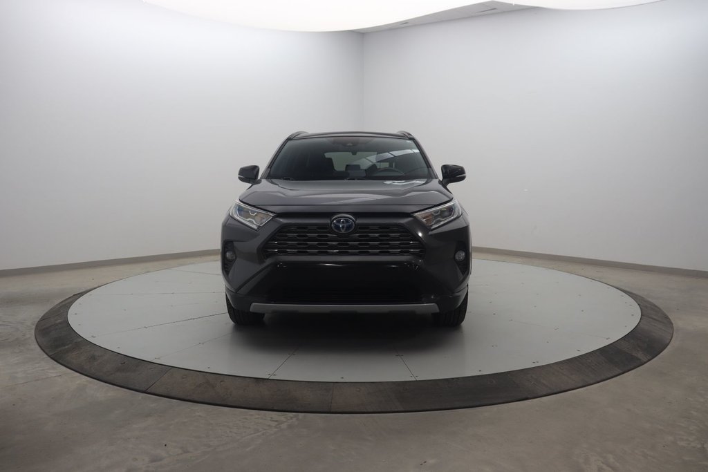 Toyota RAV4  2021 à Jonquière, Québec - 2 - w1024h768px