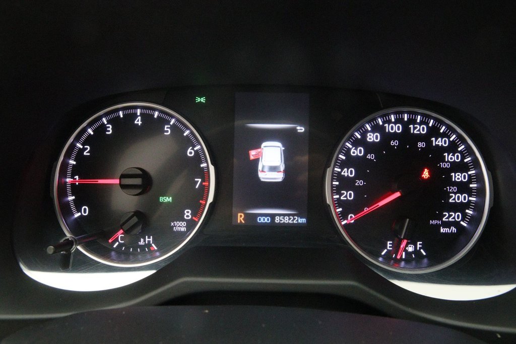 Toyota RAV4  2022 à Jonquière, Québec - 12 - w1024h768px