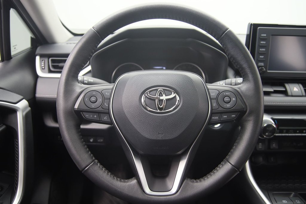 2022 Toyota RAV4 in Sept-Îles, Quebec - 12 - w1024h768px