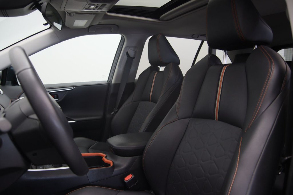 2024 Toyota RAV4 in Sept-Îles, Quebec - 7 - w1024h768px