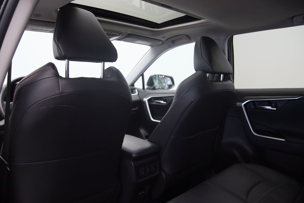 2024 Toyota RAV4 in Sept-Îles, Quebec - 9 - w1024h768px