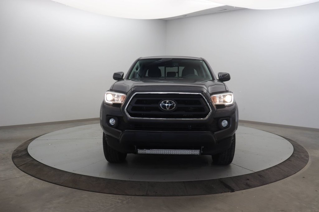 Toyota Tacoma  2020 à Jonquière, Québec - 2 - w1024h768px