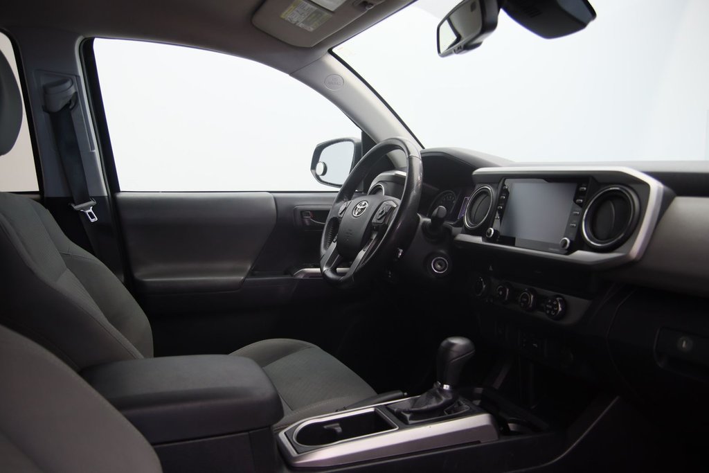 Toyota Tacoma  2020 à Jonquière, Québec - 15 - w1024h768px