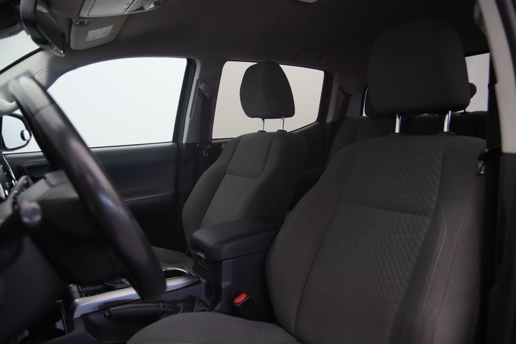 Toyota Tacoma  2020 à Jonquière, Québec - 7 - w1024h768px