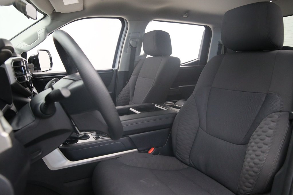 2023 Toyota Tundra in Sept-Îles, Quebec - 6 - w1024h768px