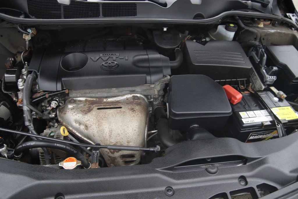 2016 Toyota Venza XLE in Chicoutimi, Quebec - 17 - w1024h768px