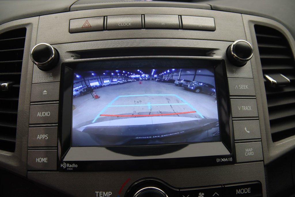 2016 Toyota Venza XLE in Chicoutimi, Quebec - 15 - w1024h768px