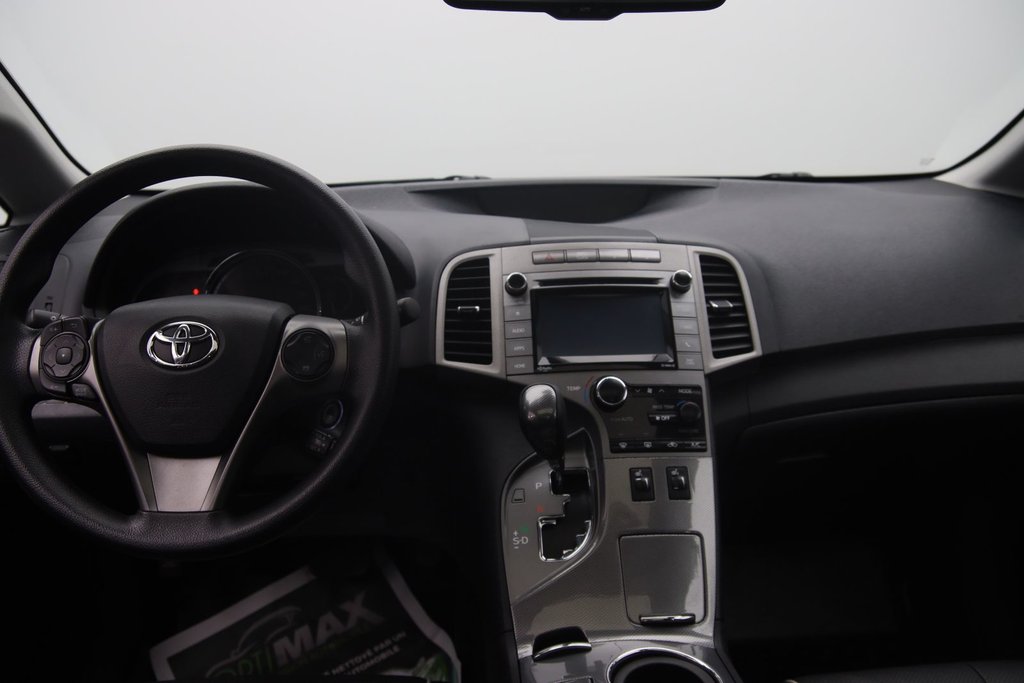 2016 Toyota Venza XLE in Chicoutimi, Quebec - 11 - w1024h768px