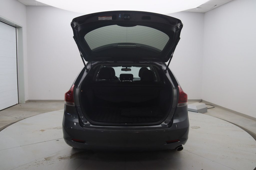 2016 Toyota Venza XLE in Chicoutimi, Quebec - 18 - w1024h768px