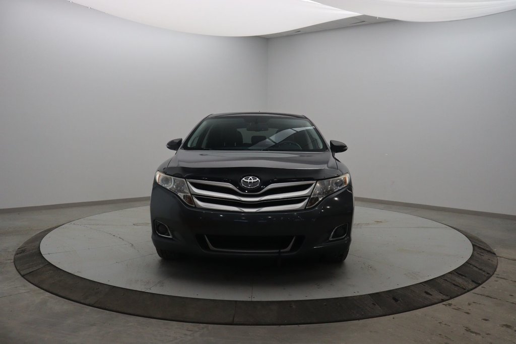 2016 Toyota Venza XLE in Chicoutimi, Quebec - 2 - w1024h768px