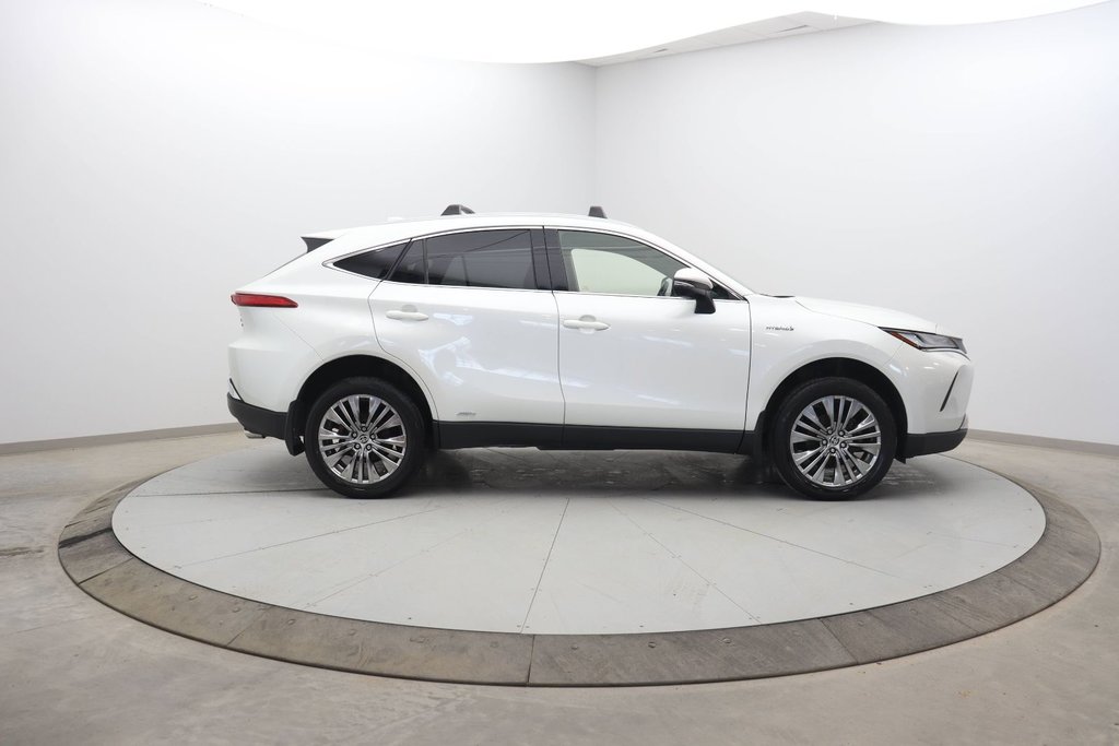 Toyota Venza  2021 à Sept-Îles, Québec - 3 - w1024h768px