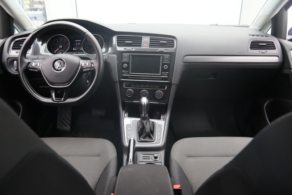 2019 Volkswagen Golf SportWagen in Chicoutimi, Quebec - 13 - w1024h768px