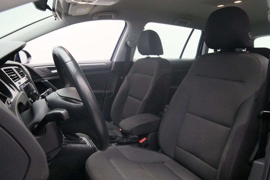 2019 Volkswagen Golf SportWagen in Chicoutimi, Quebec - 9 - w1024h768px