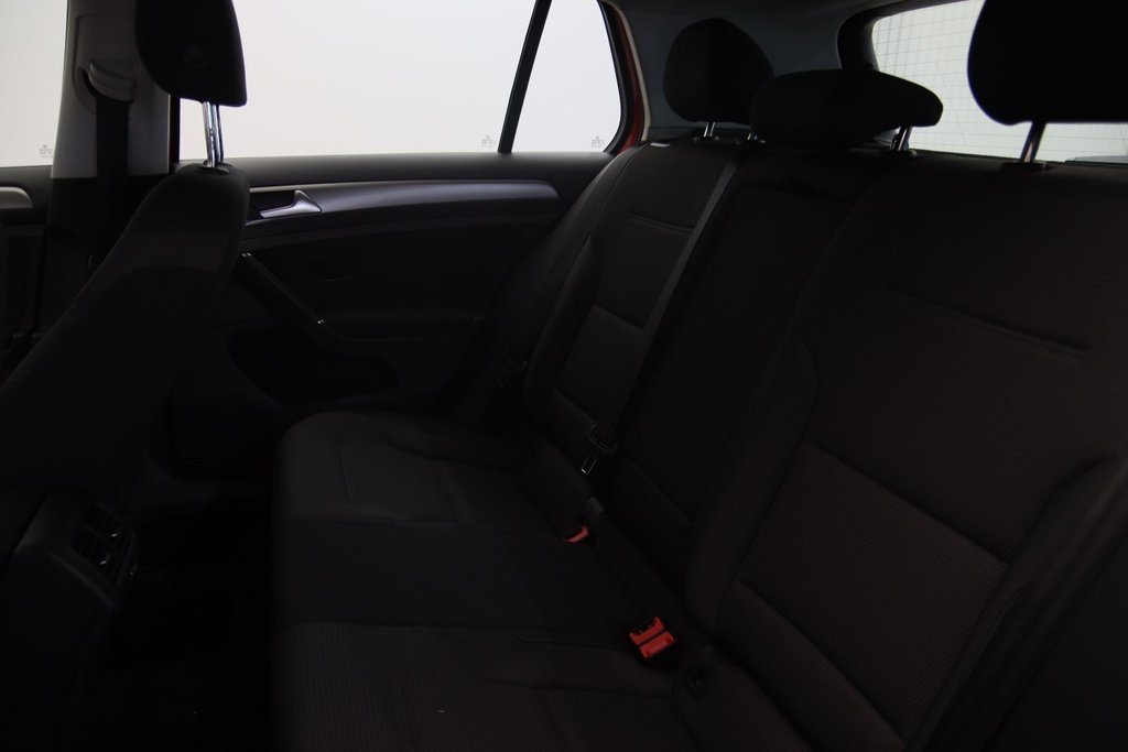 Volkswagen Golf  2017 à Baie-Comeau, Québec - 9 - w1024h768px