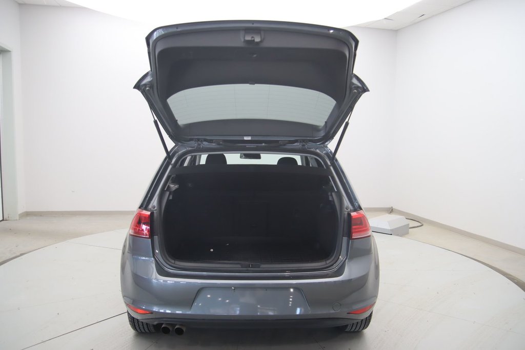 Volkswagen Golf  2017 à Jonquière, Québec - 17 - w1024h768px