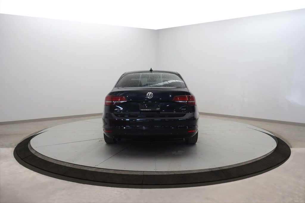 Volkswagen Jetta Sedan  2016 à Jonquière, Québec - 5 - w1024h768px