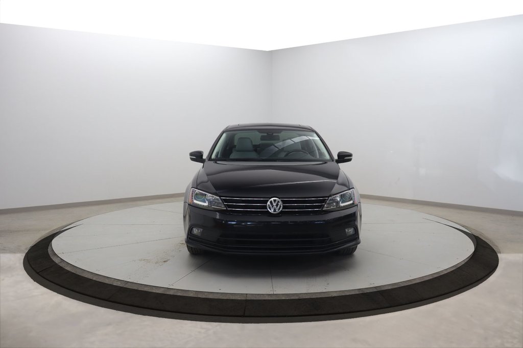 Volkswagen Jetta Sedan  2016 à Jonquière, Québec - 2 - w1024h768px