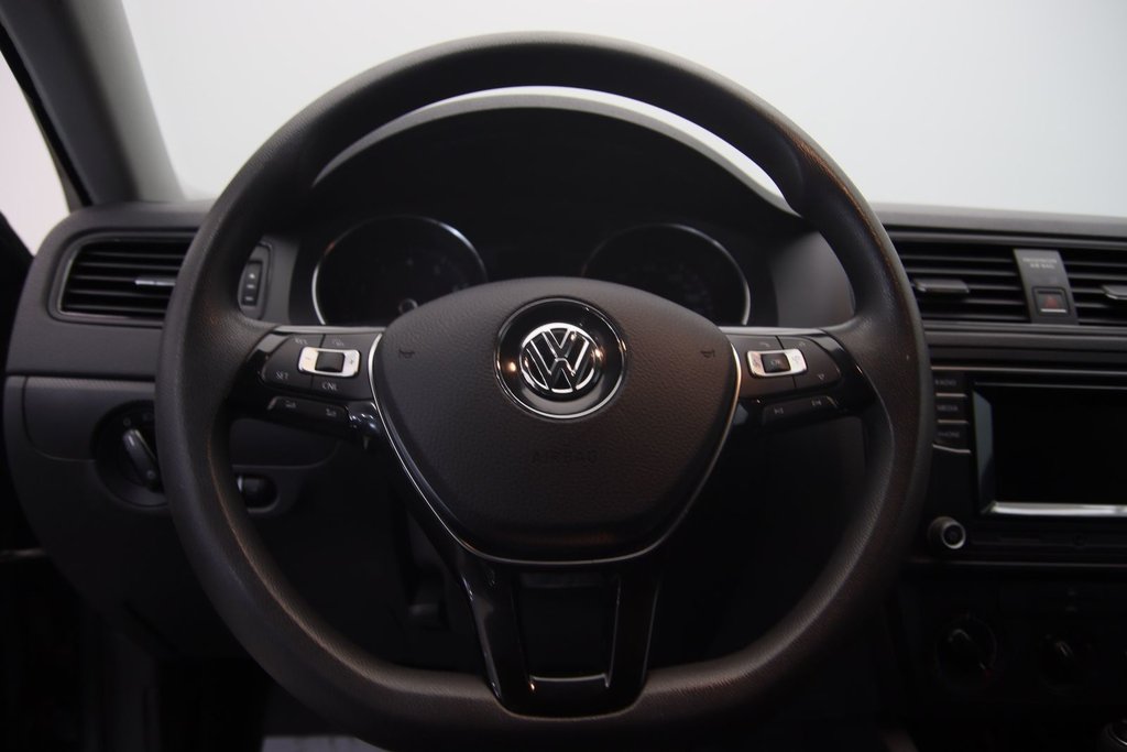 Volkswagen Jetta Sedan  2017 à Jonquière, Québec - 11 - w1024h768px