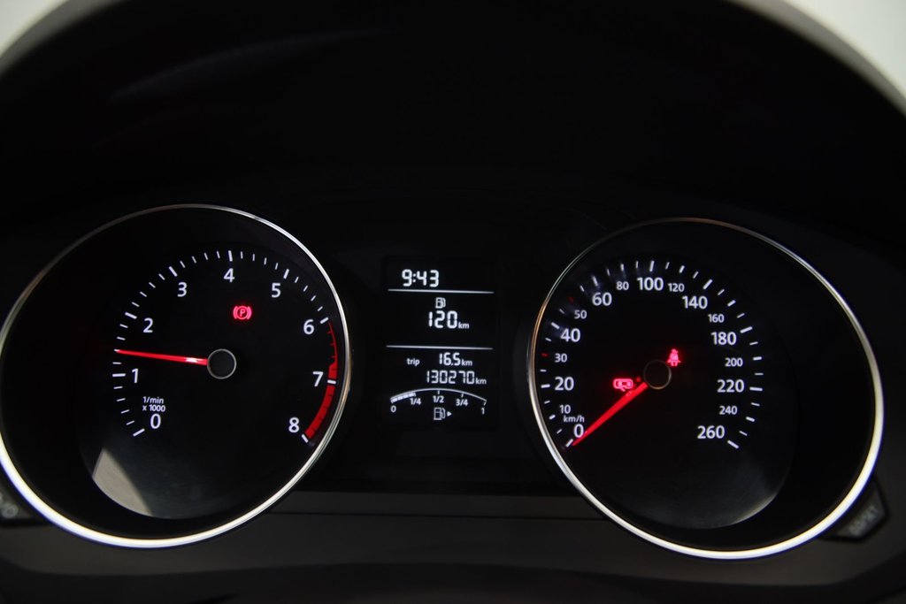 Volkswagen Jetta Sedan  2017 à Jonquière, Québec - 12 - w1024h768px