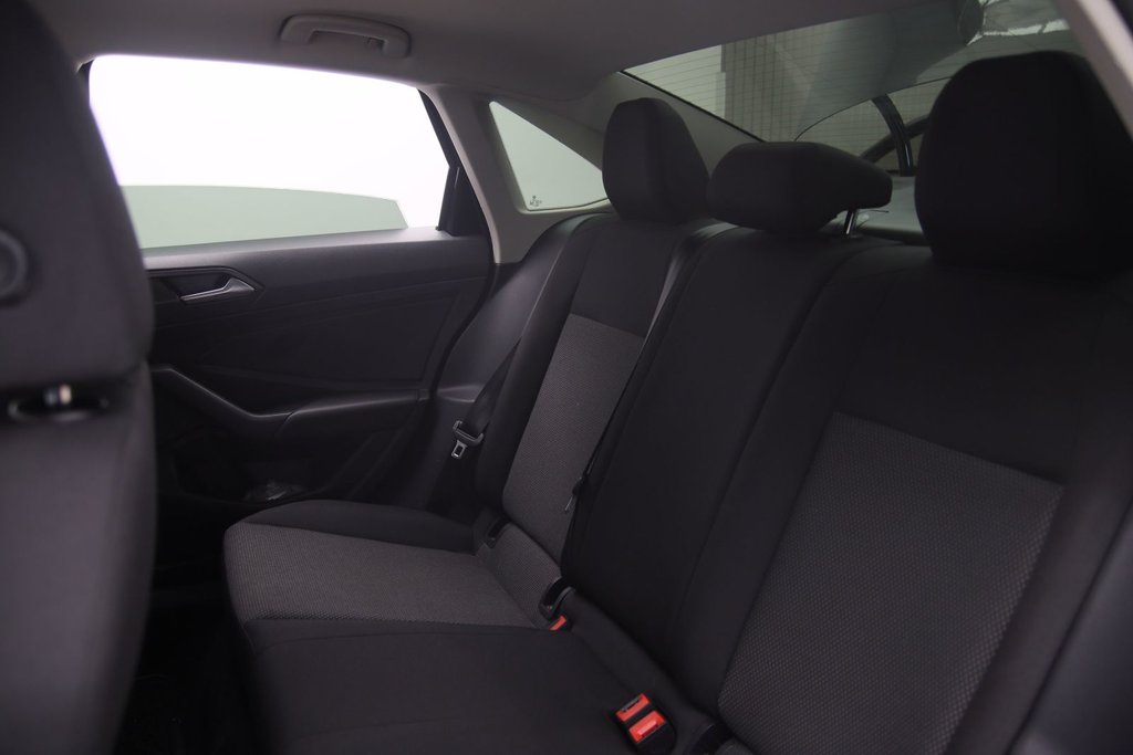 Volkswagen Jetta  2019 à Baie-Comeau, Québec - 9 - w1024h768px