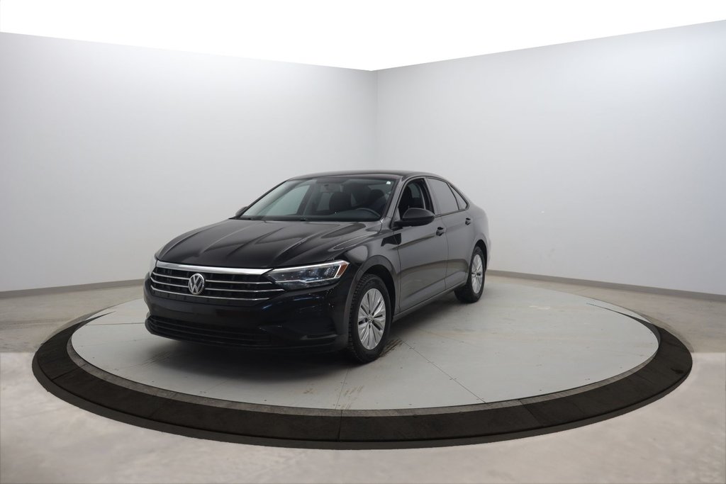 Volkswagen Jetta  2019 à Jonquière, Québec - 1 - w1024h768px
