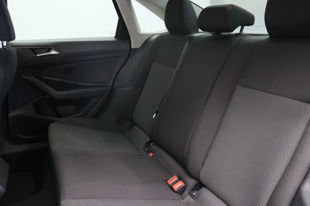 Volkswagen Jetta  2019 à Jonquière, Québec - 9 - w1024h768px