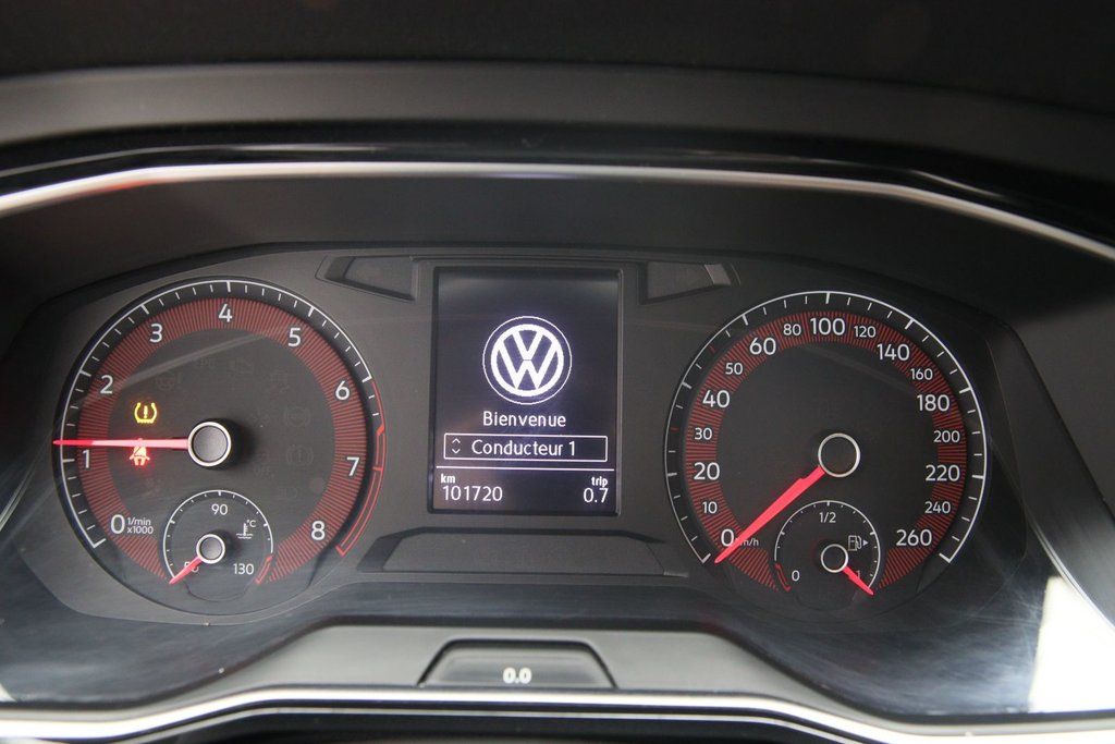 Volkswagen Jetta  2019 à Jonquière, Québec - 12 - w1024h768px