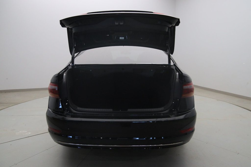 Volkswagen Jetta  2019 à Jonquière, Québec - 17 - w1024h768px