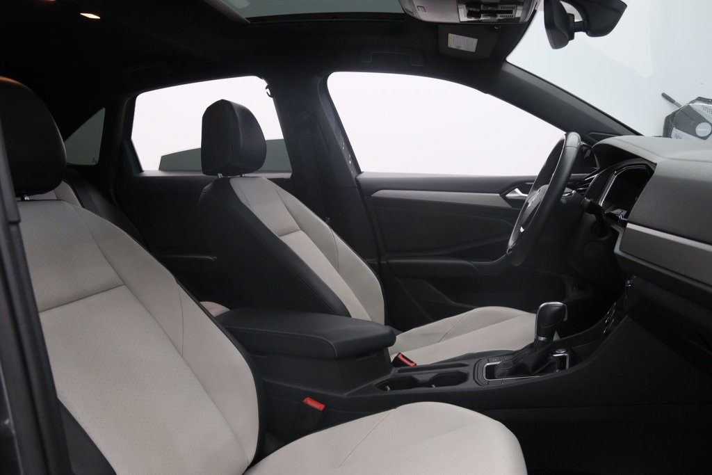 Volkswagen Jetta Highline 2019 à Jonquière, Québec - 17 - w1024h768px