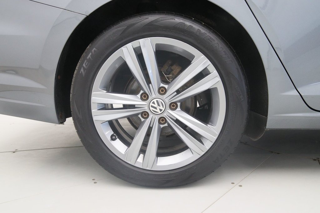 Volkswagen Jetta Highline 2019 à Jonquière, Québec - 18 - w1024h768px