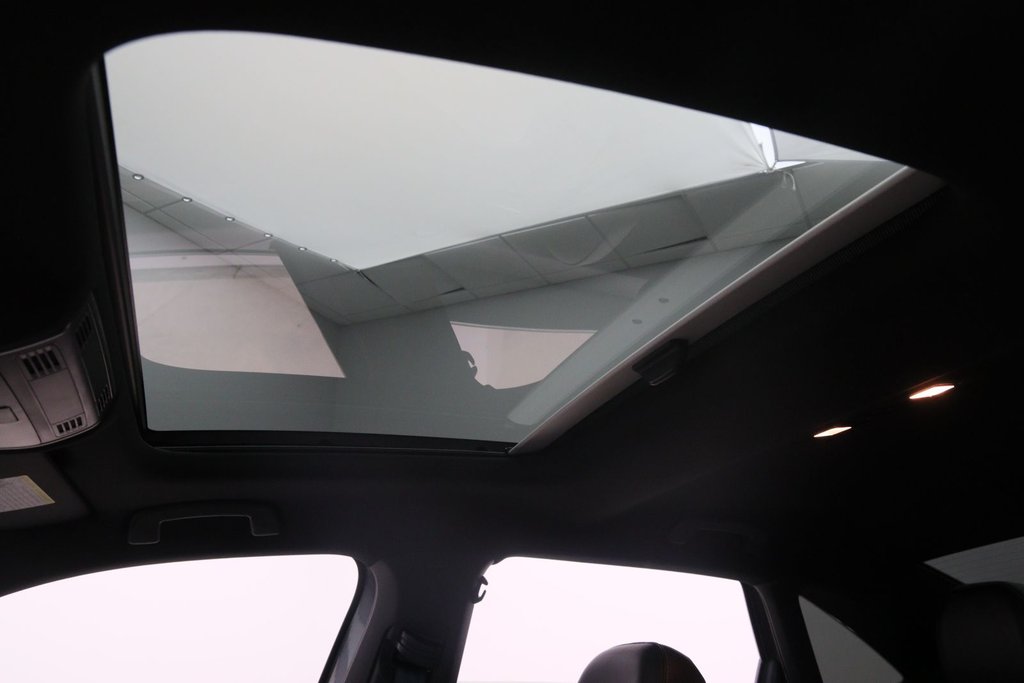 Volkswagen Jetta Highline 2019 à Jonquière, Québec - 8 - w1024h768px