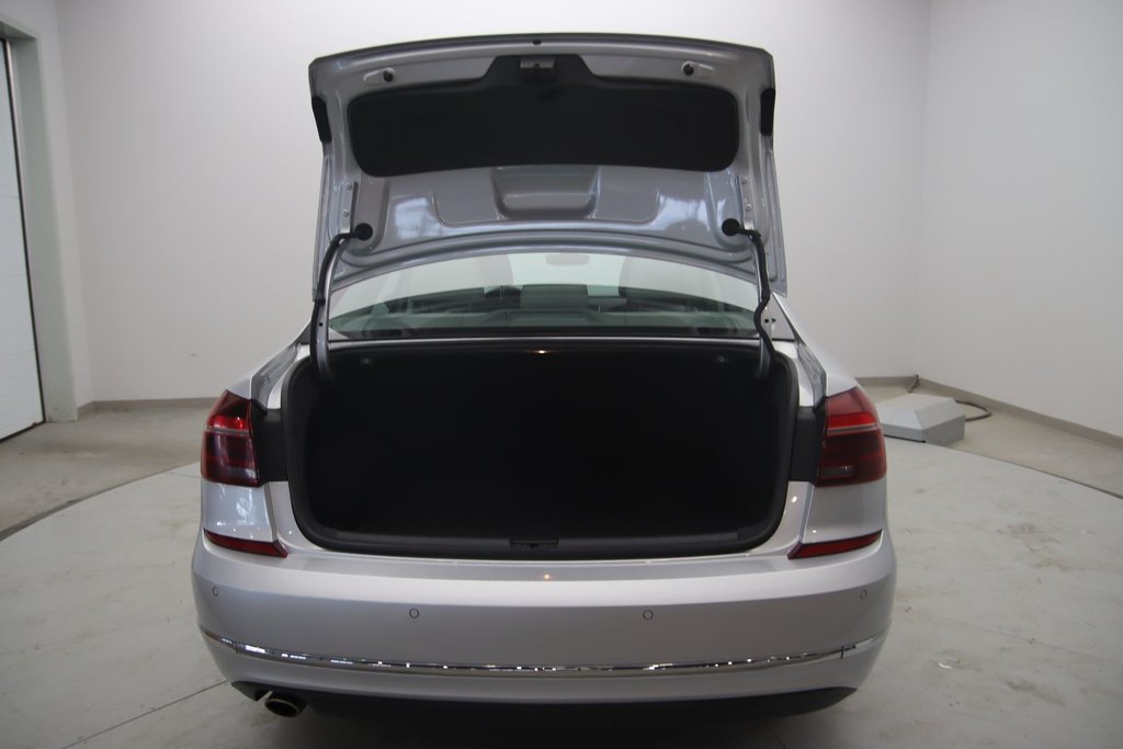 Volkswagen Passat  2017 à Sept-Îles, Québec - 18 - w1024h768px
