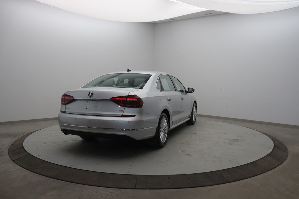 Volkswagen Passat  2017 à Sept-Îles, Québec - 4 - w1024h768px