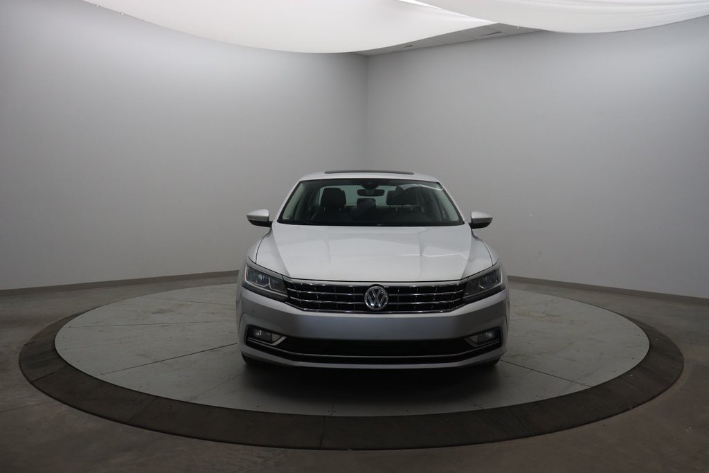 Volkswagen Passat  2017 à Sept-Îles, Québec - 2 - w1024h768px