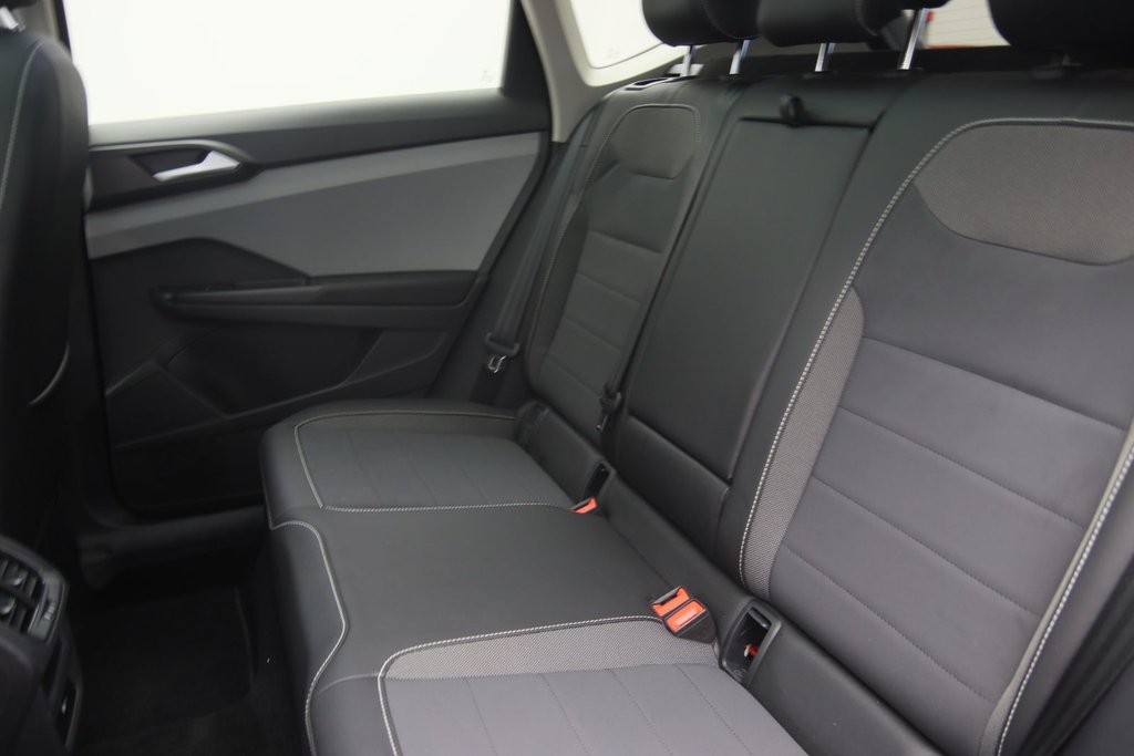 2023 Volkswagen Taos in Jonquière, Quebec - 10 - w1024h768px