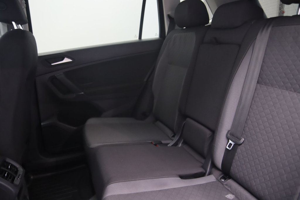 2020 Volkswagen Tiguan in Jonquière, Quebec - 9 - w1024h768px