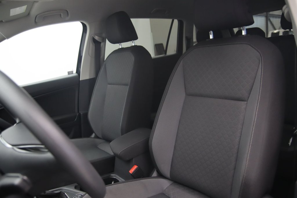 2020 Volkswagen Tiguan in Jonquière, Quebec - 7 - w1024h768px