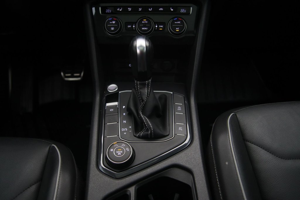 Volkswagen Tiguan  2021 à Jonquière, Québec - 14 - w1024h768px