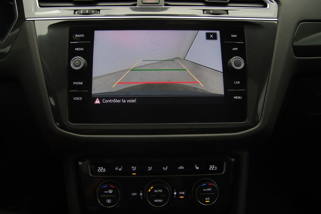 2021 Volkswagen Tiguan in Jonquière, Quebec - 15 - w1024h768px