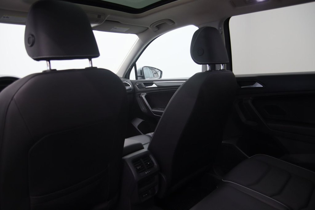 2021 Volkswagen Tiguan in Jonquière, Quebec - 9 - w1024h768px